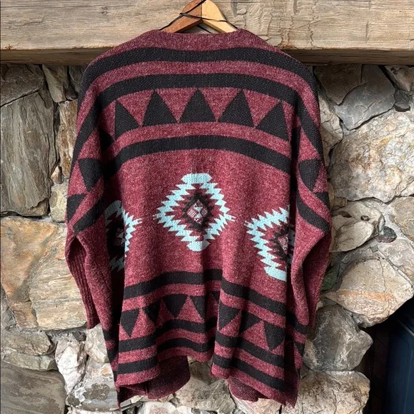 debut Maroon Aztec Open-Front Cardigan with Black and Light Blue Accents - Picture 2 of 8